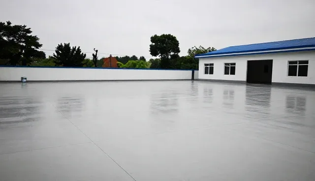 水泥基磨石地坪的日常保养与维护要点